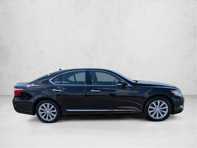 Used 2011 Lexus LS 460 AWD w/ Luxury Value Edition image 4