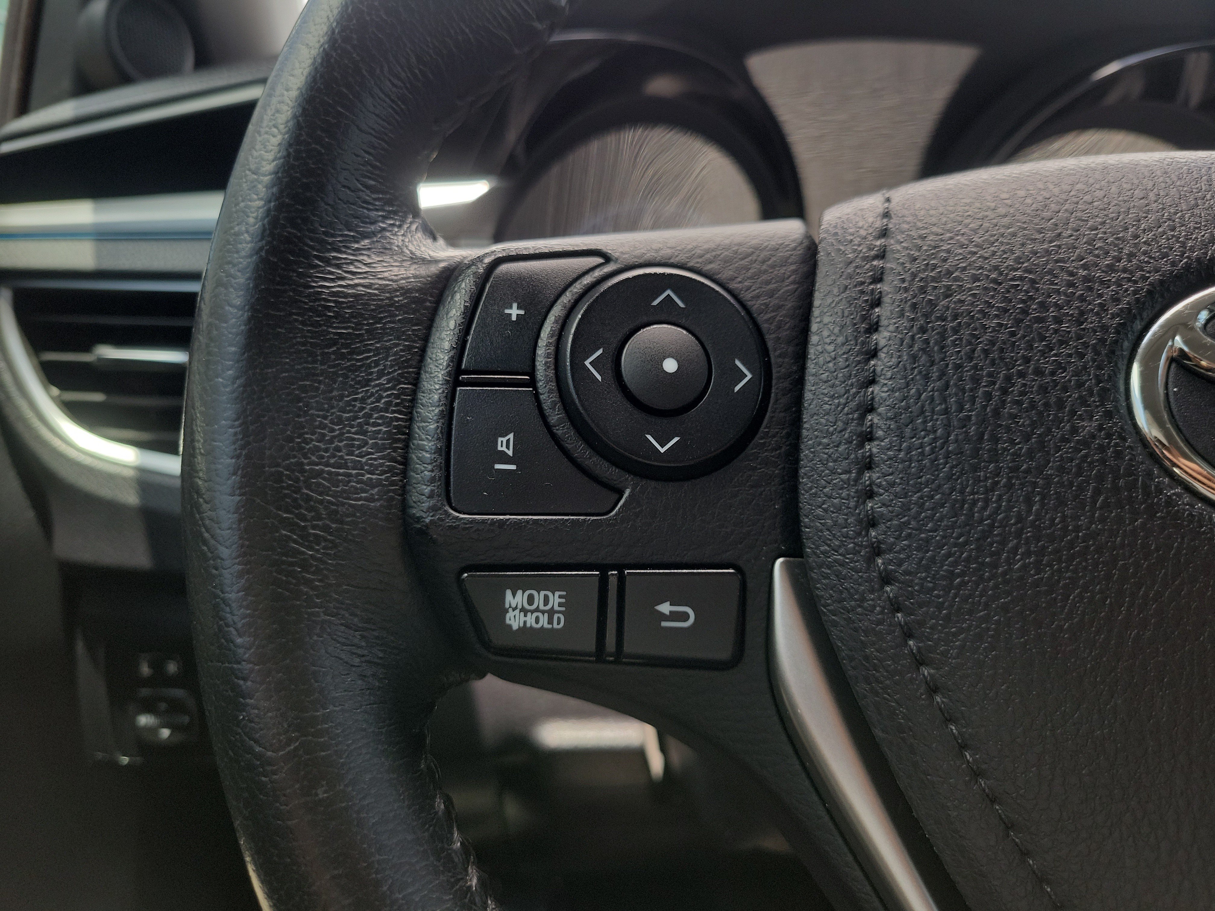 Used 2015 Toyota Corolla S FWD image 28