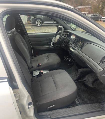 Used 2008 Ford Crown Victoria Police Interceptor RWD image 6