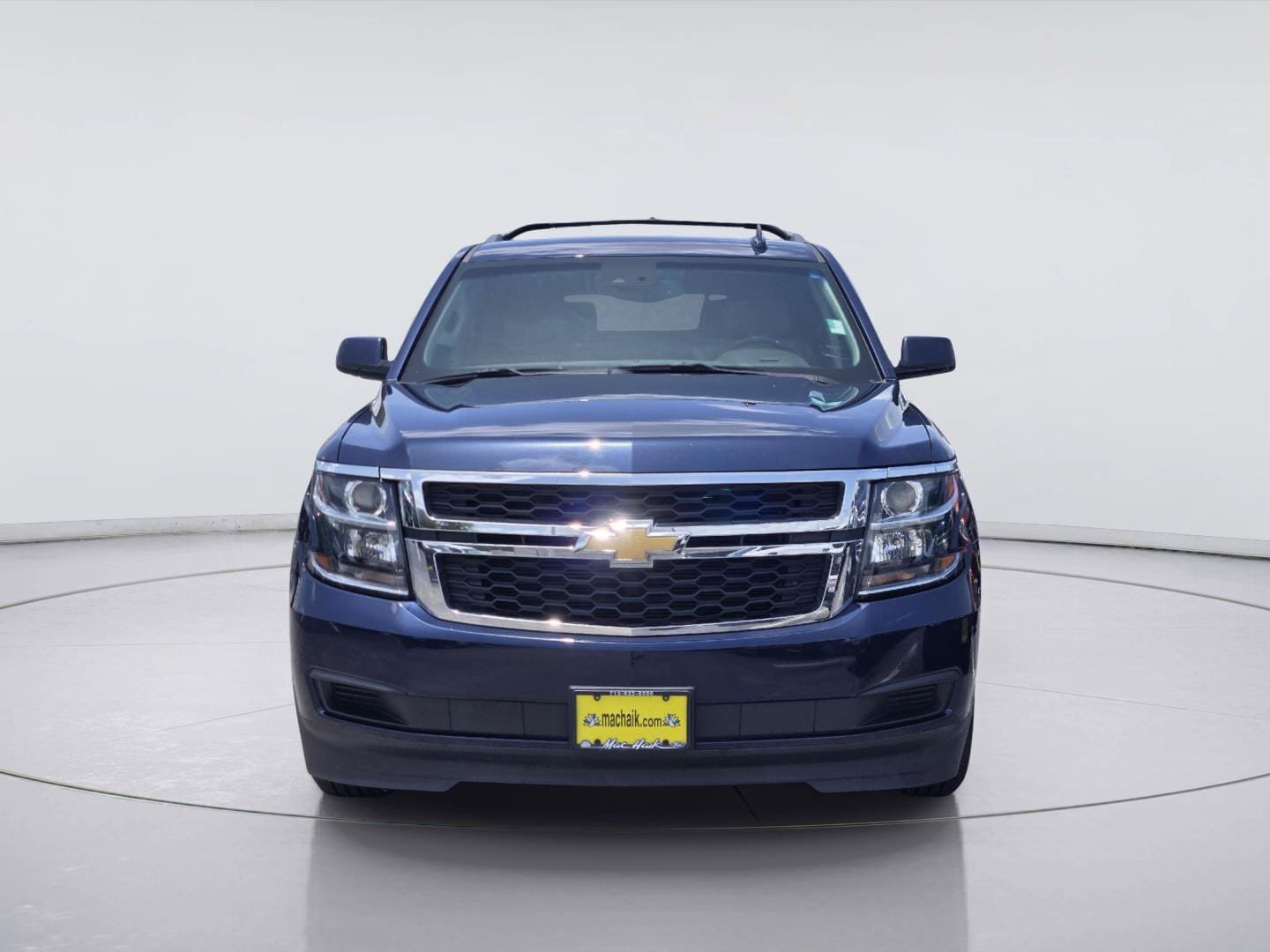 Used 2018 Chevrolet Suburban LT w/ Max Trailering Package RWD image 2
