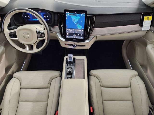 New 2026 Volvo XC90 B6 Ultra w/ Protection Package image 4