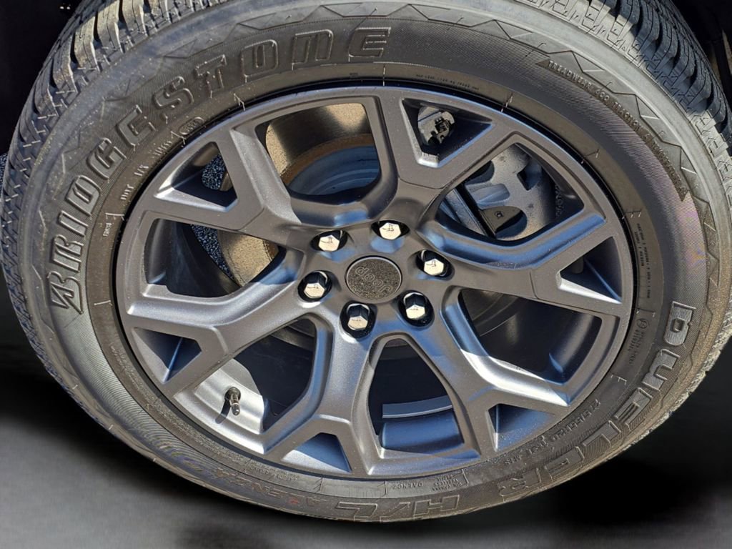 New 2026 Jeep Grand Wagoneer L Limited w/ Convenience Group I image 11