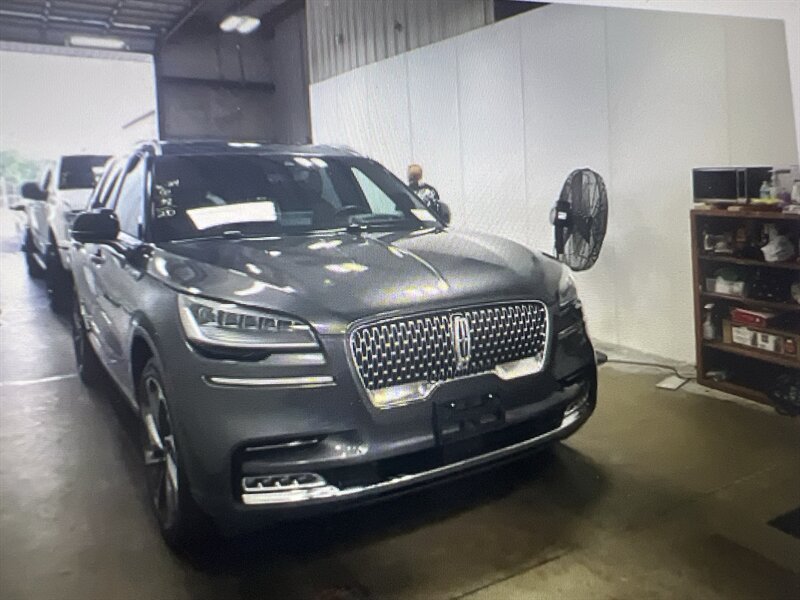 Used 2020 Lincoln Aviator Reserve w/ Equipment Group 201A AWD/4WD image 5