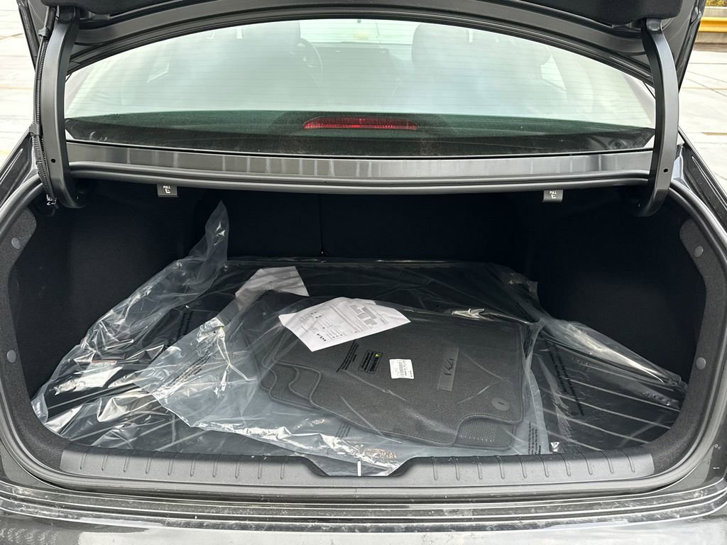 New 2025 Kia K4 FWD image 5