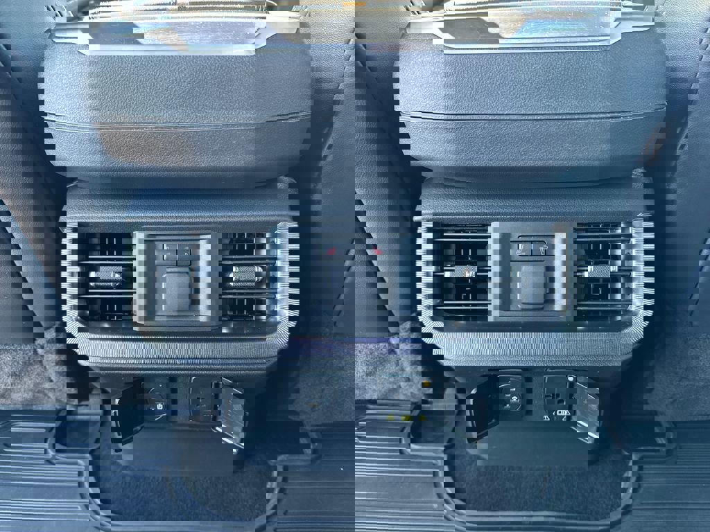 Used 2022 Ford F150 Platinum AWD/4WD image 37