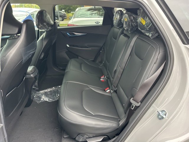 New 2025 Kia EV6 Wind image 17