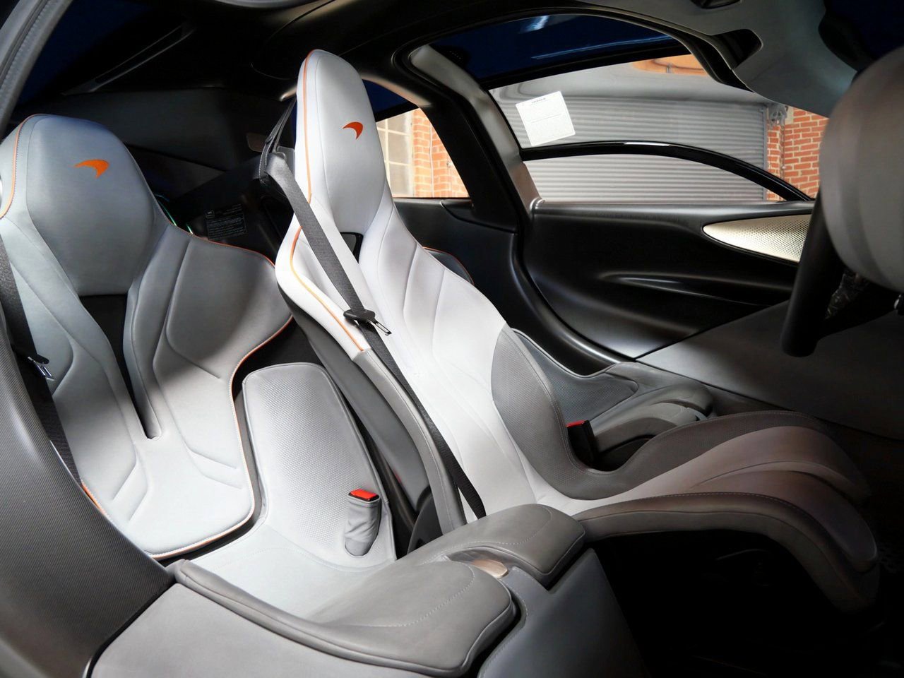 Used 2020 McLaren Speedtail RWD image 11