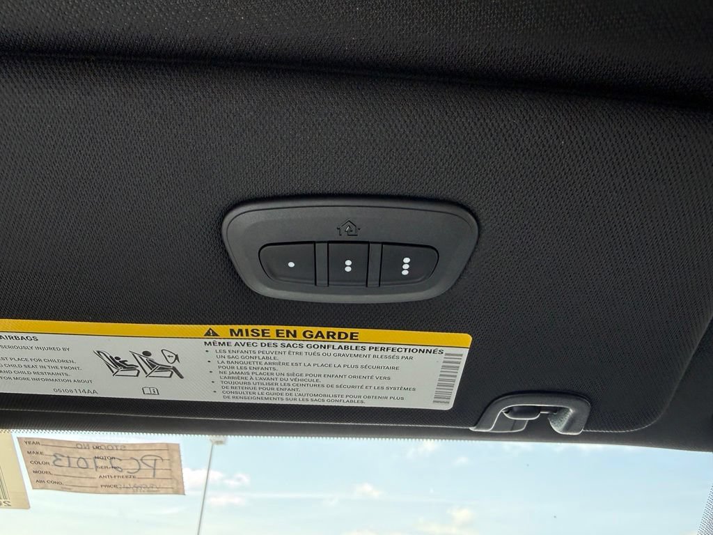 New 2027 Chrysler Pacifica Select FWD image 30