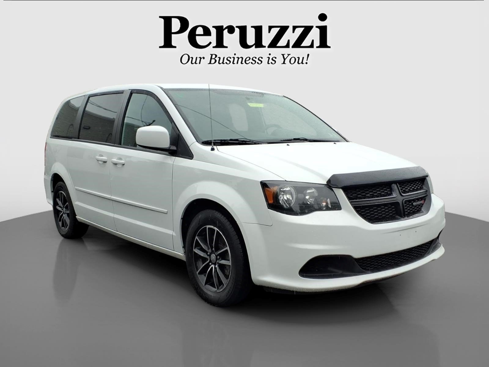 Used 2016 Dodge Grand Caravan SE FWD image 1