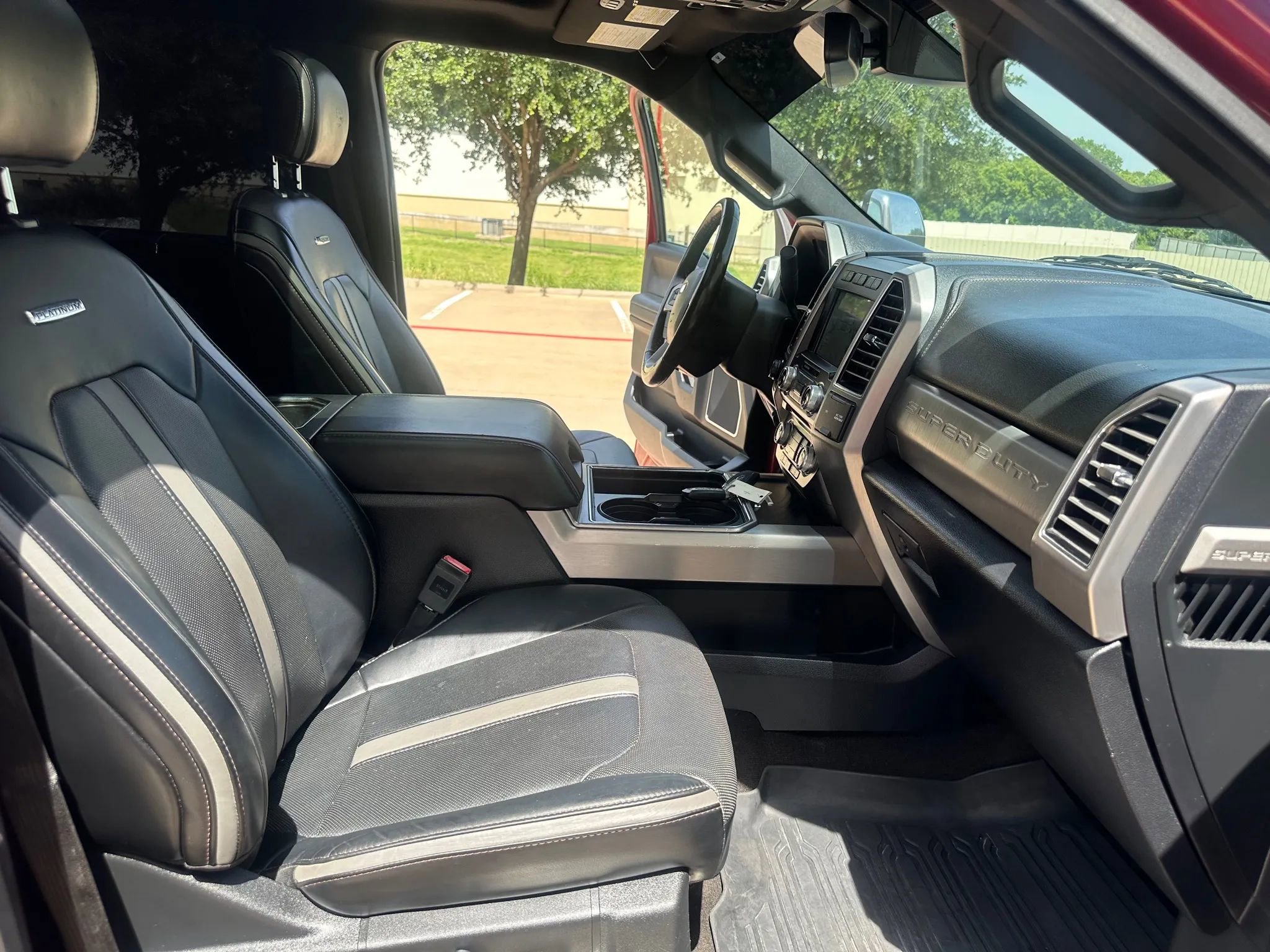 Used 2018 Ford F250 Platinum w/ Platinum Ultimate Package image 27