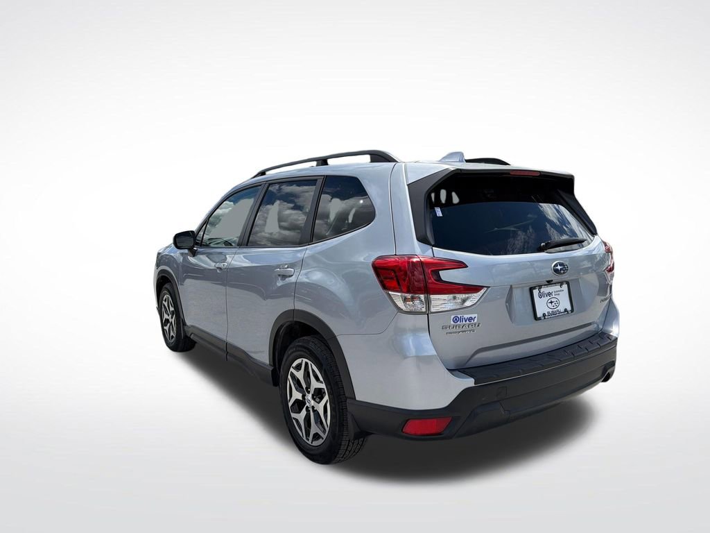 Used 2019 Subaru Forester Premium AWD/4WD image 11