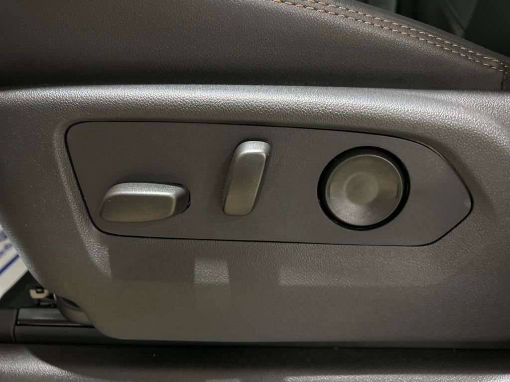 New 2026 GMC Sierra 1500 AT4 w/ Technology Package image 21