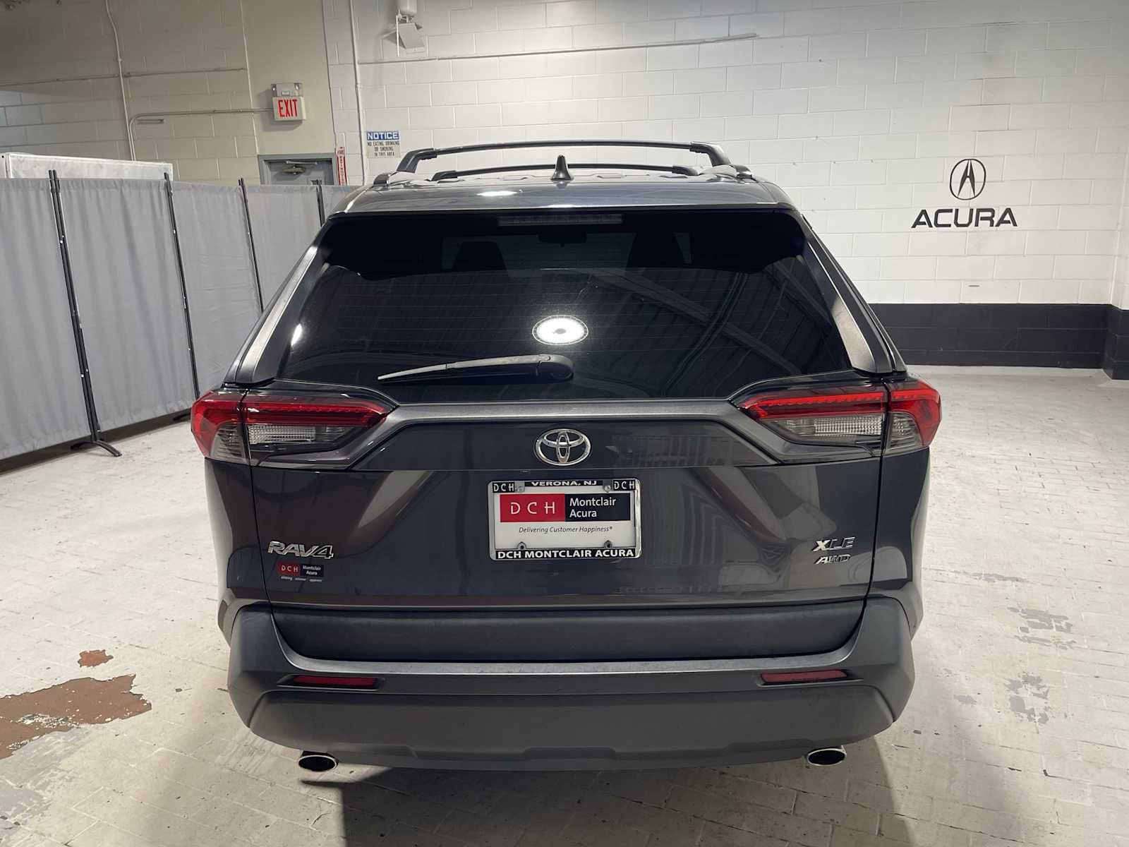 Used 2020 Toyota RAV4 XLE w/ Convenience Package AWD/4WD image 5