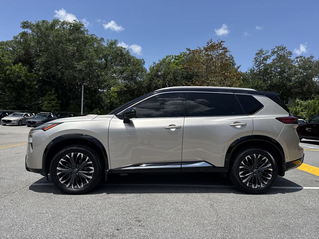 Used 2024 Nissan Rogue Platinum w/ Platinum Premium Package FWD image 27