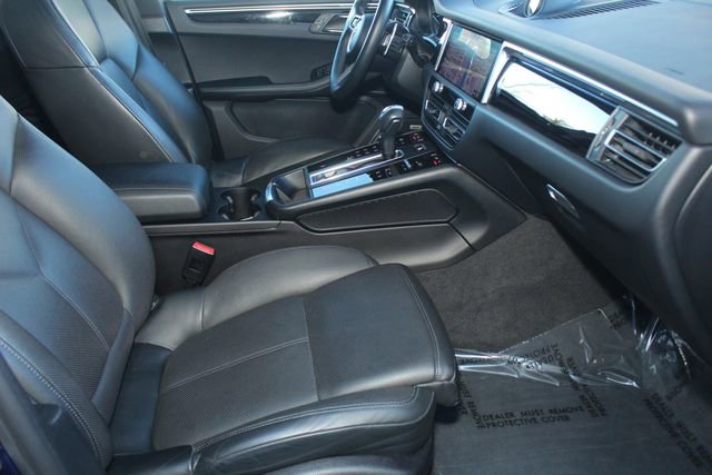 Used 2022 Porsche Macan image 27