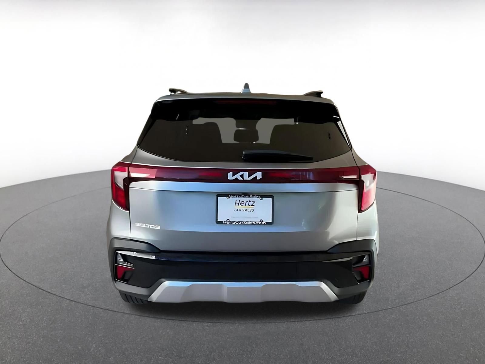 Used 2025 Kia Seltos S FWD image 12