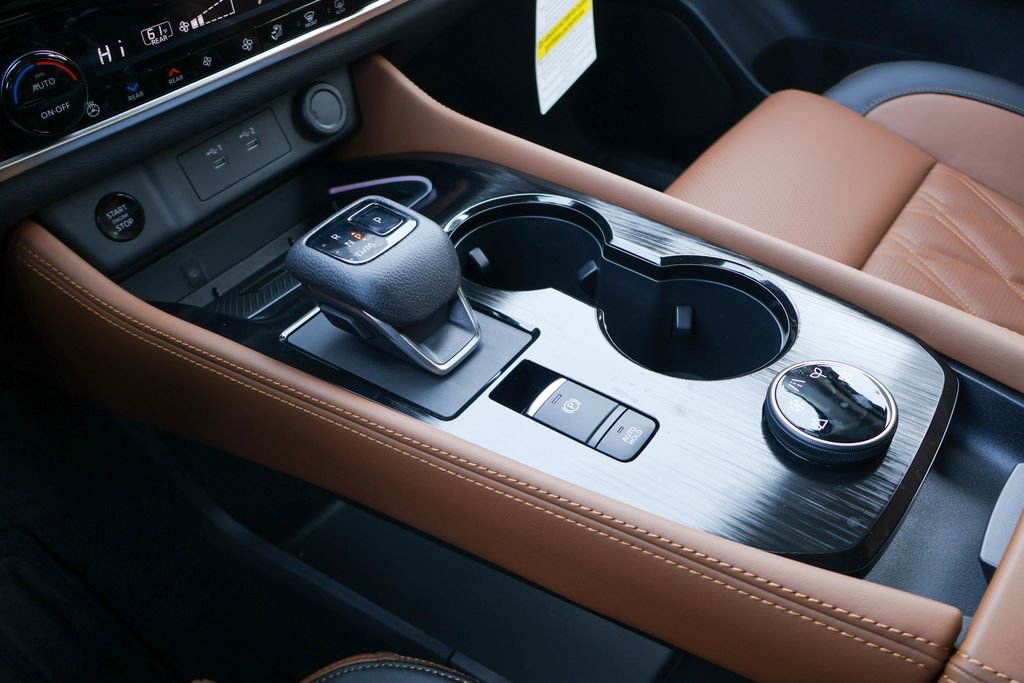 New 2026 Nissan Rogue Platinum image 14