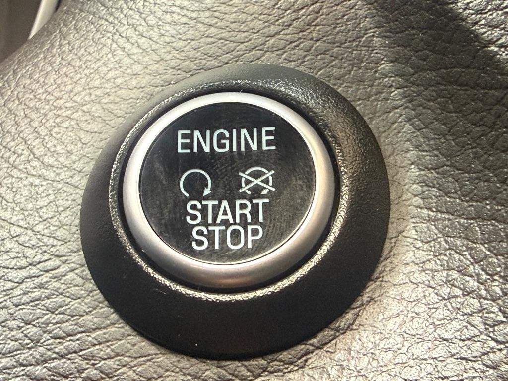 Used 2018 Ford Focus Titanium FWD image 40