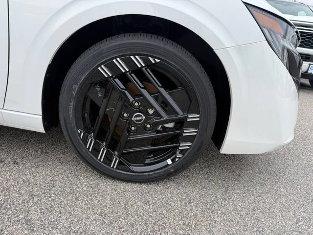 New 2026 Nissan Sentra SR w/ Floor Mat Package FWD image 11