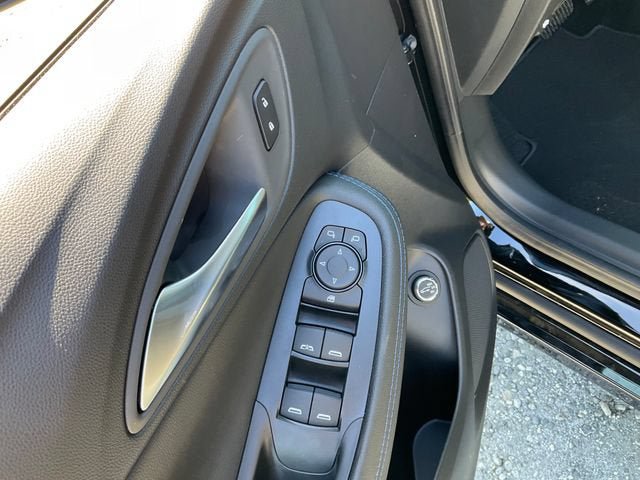 New 2026 Buick Encore GX Sport Touring w/ Advanced Technology Package FWD image 5