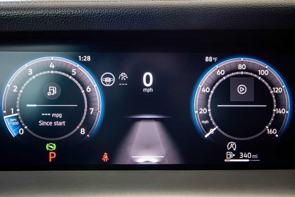 Certified 2025 Volkswagen Tiguan SE image 39