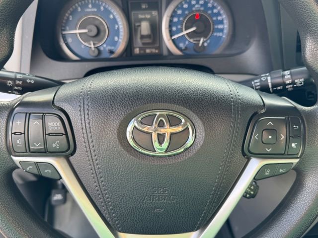 Used 2020 Toyota Sienna LE image 24