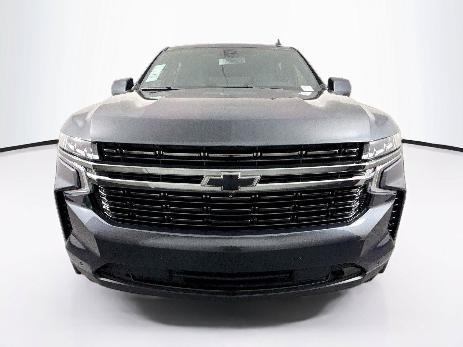 Used 2022 Chevrolet Suburban RST w/ Luxury Package AWD/4WD image 9