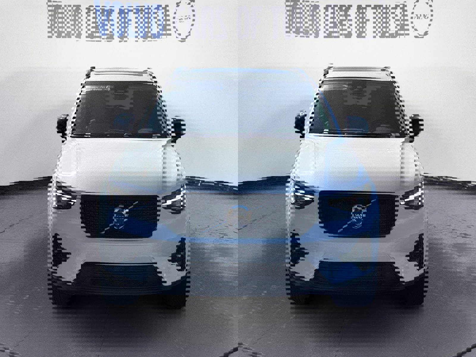 New 2026 Volvo XC40 B5 Plus w/ Protection Package Premier image 8