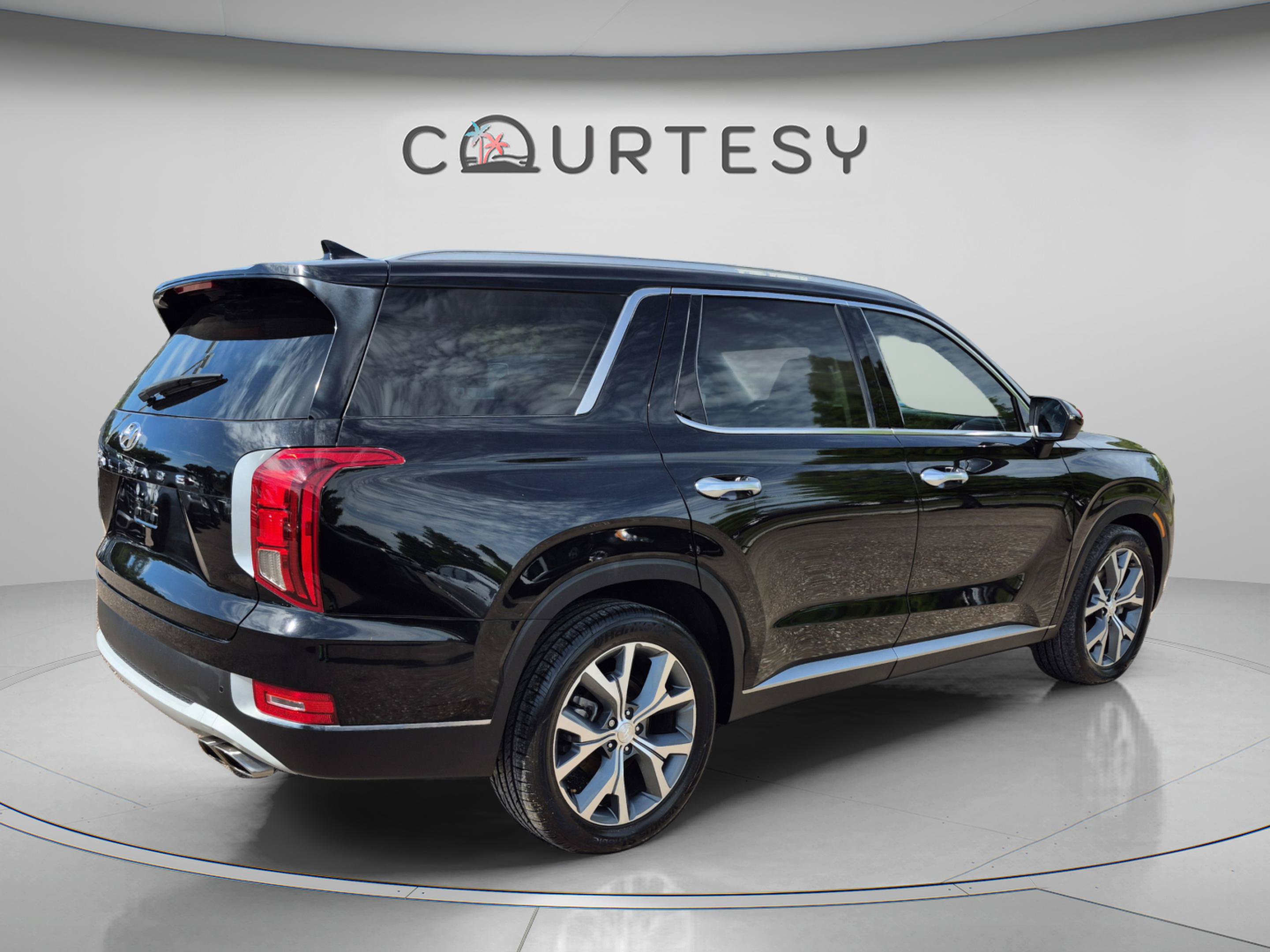 Used 2021 Hyundai Palisade SEL FWD image 5