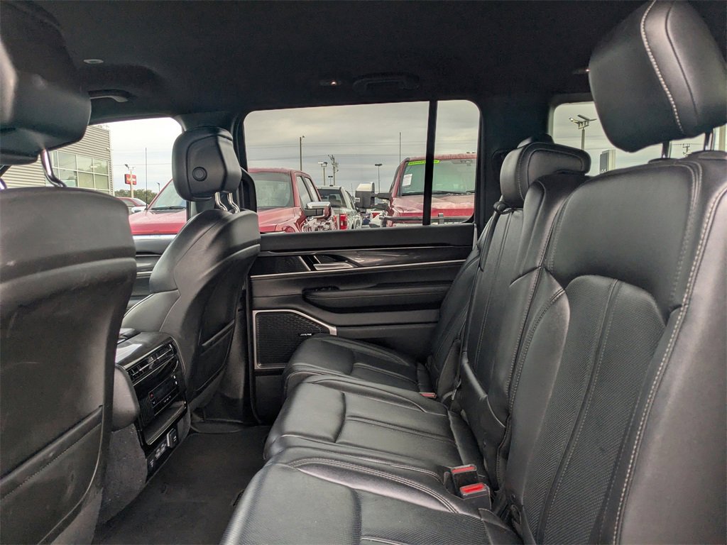 Used 2024 Jeep Wagoneer L 4WD image 13