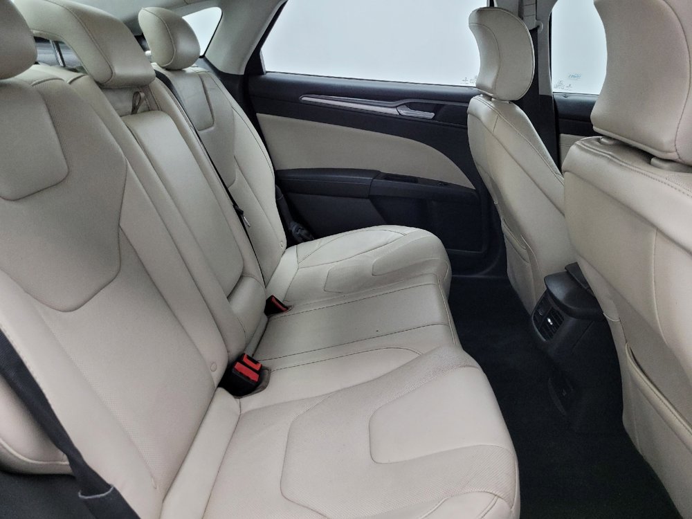 Used 2015 Ford Fusion Titanium image 19