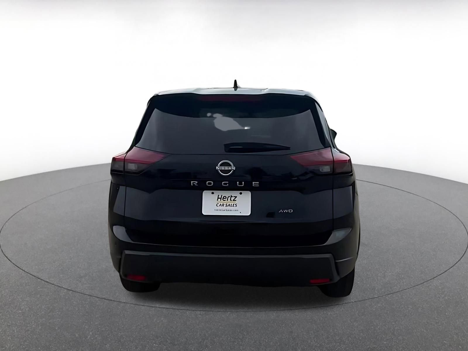 Used 2025 Nissan Rogue SV AWD/4WD image 12