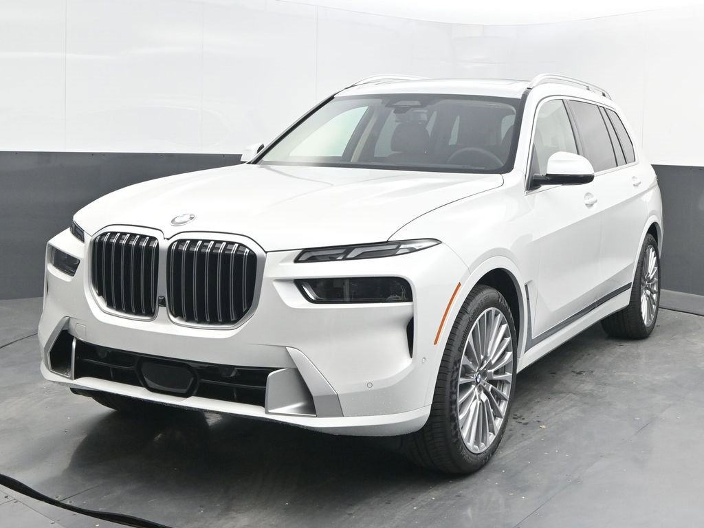 New 2026 BMW X7 xDrive40i image 3