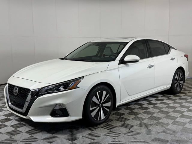 Used 2021 Nissan Altima 2.5 SL image 2