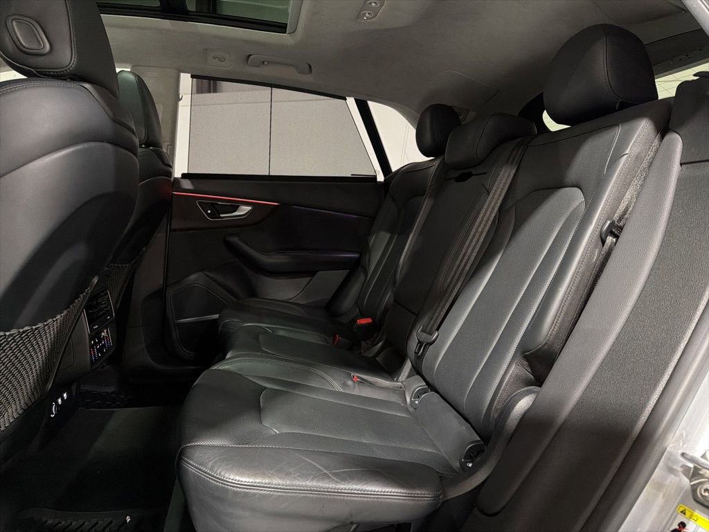 Used 2020 Audi Q8 Prestige w/ Prestige Package image 33