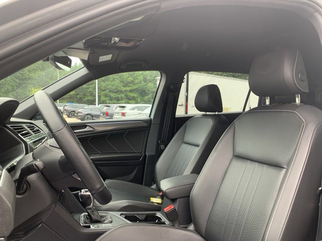 Used 2022 Volkswagen Tiguan SE R-Line FWD image 22