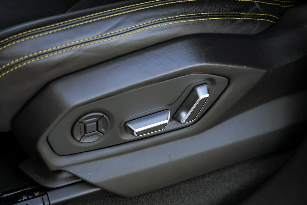 Used 2019 Lamborghini Urus image 19