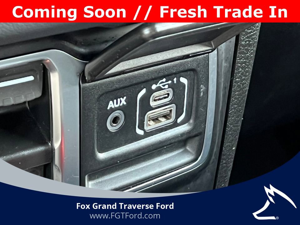 Used 2025 Jeep Wrangler Unlimited Sahara AWD/4WD image 25