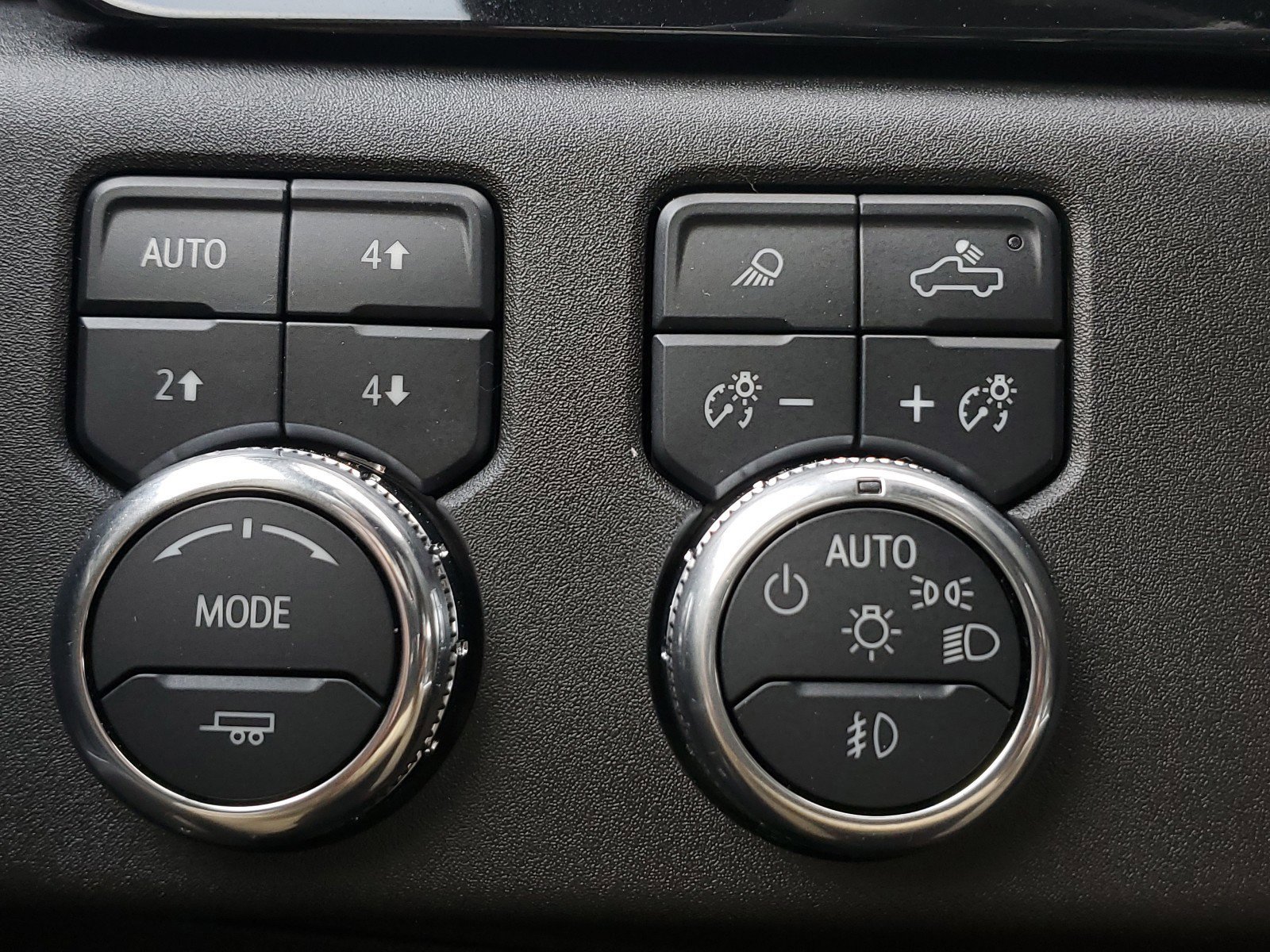 New 2025 GMC Sierra 2500 SLT w/ SLT Convenience Package image 34