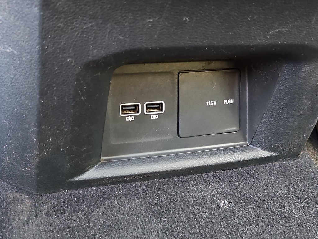 Used 2020 Volkswagen Atlas SEL AWD/4WD image 17