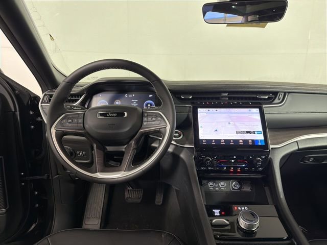 New 2025 Jeep Grand Cherokee L Limited w/ Trailer Tow Package image 30