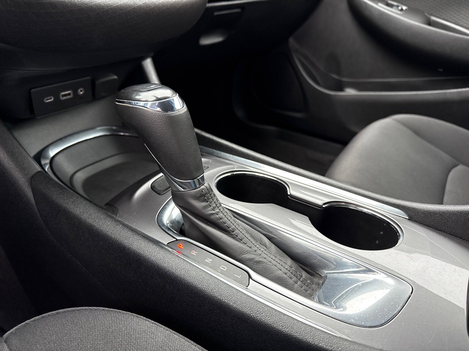 Used 2020 Chevrolet Malibu LT FWD image 25