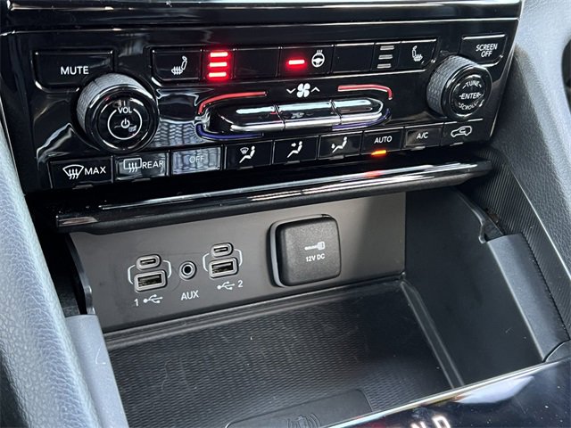 Certified 2024 Jeep Grand Cherokee L Laredo image 27