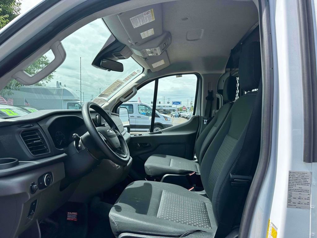 Used 2024 Ford Transit 250 Low Roof w/ Exterior Upgrade Package RWD image 13