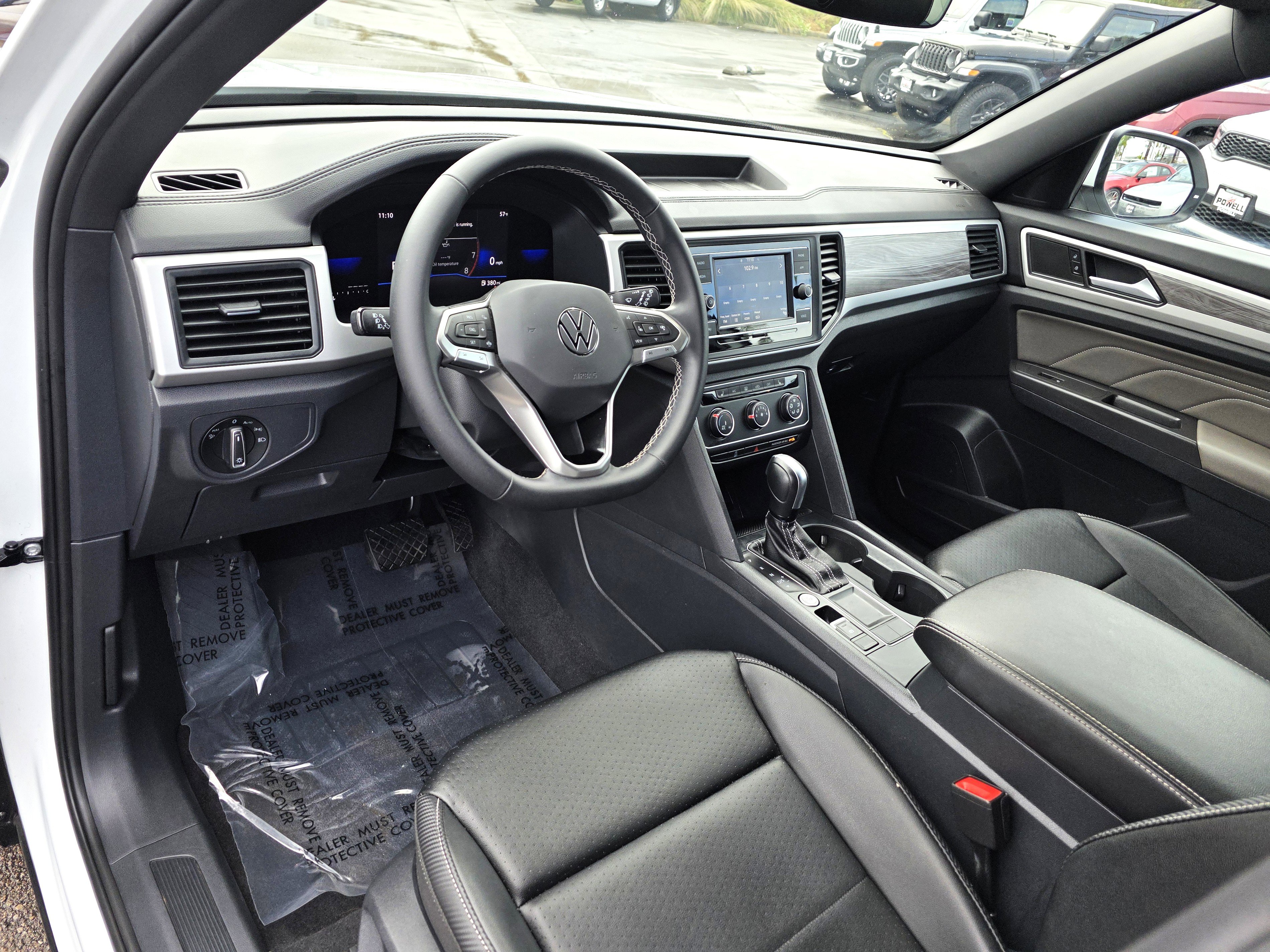 Used 2023 Volkswagen Atlas Cross Sport SE image 10