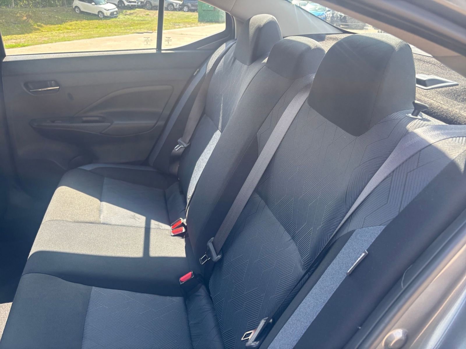 Used 2025 Nissan Versa SV image 35