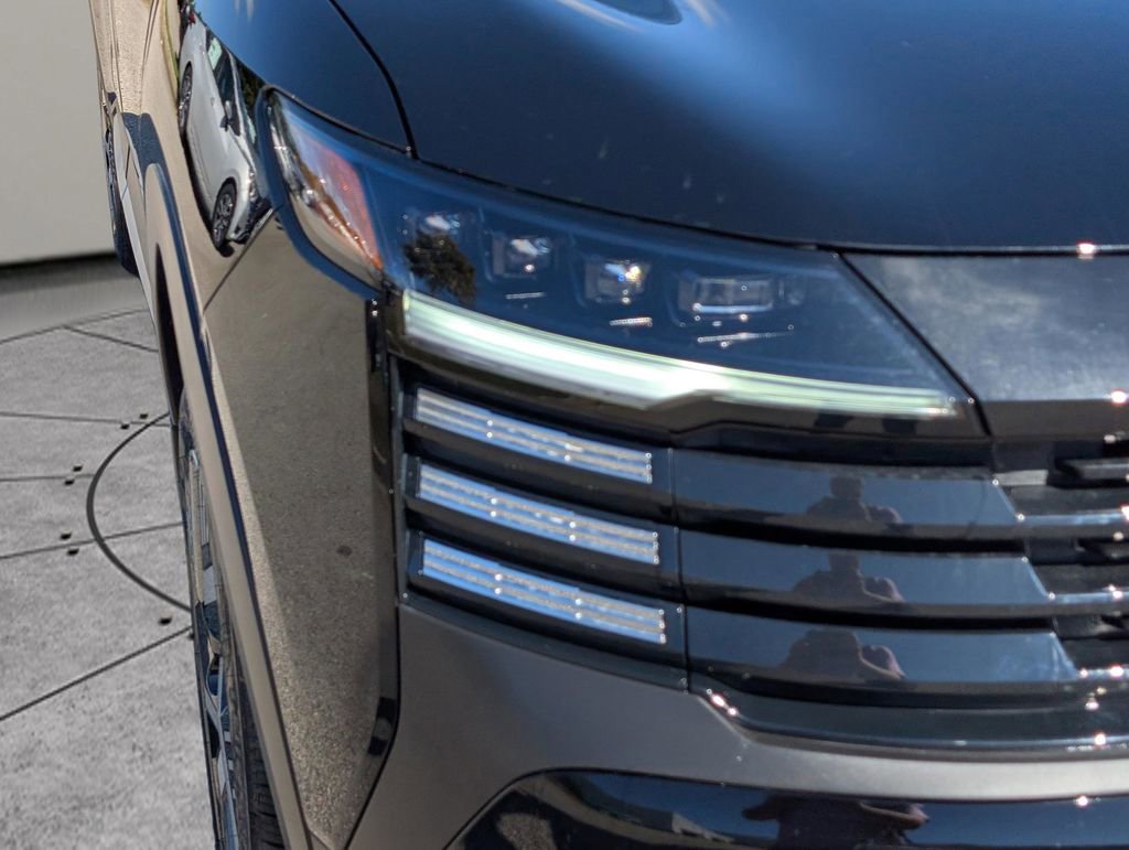 New 2026 Nissan Kicks SV image 7