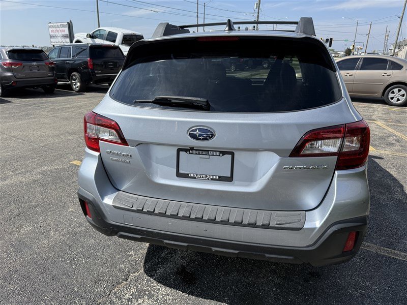 Used 2018 Subaru Outback 2.5i Premium AWD/4WD image 4