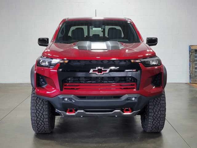 New 2026 Chevrolet Colorado ZR2 w/ Technology Package AWD/4WD image 3