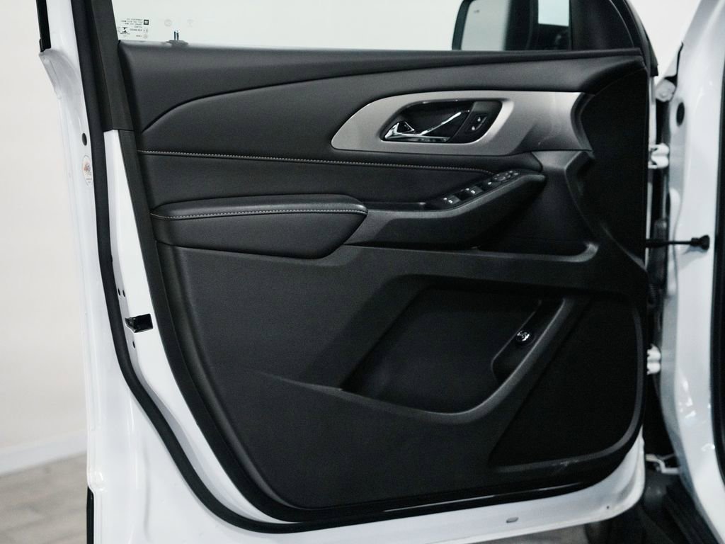Used 2022 Chevrolet Traverse LT w/ LPO, Floor Liner Package AWD/4WD image 11